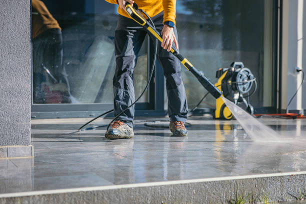 Best Parking Lot and Garage Cleaning  in Trenton, FL